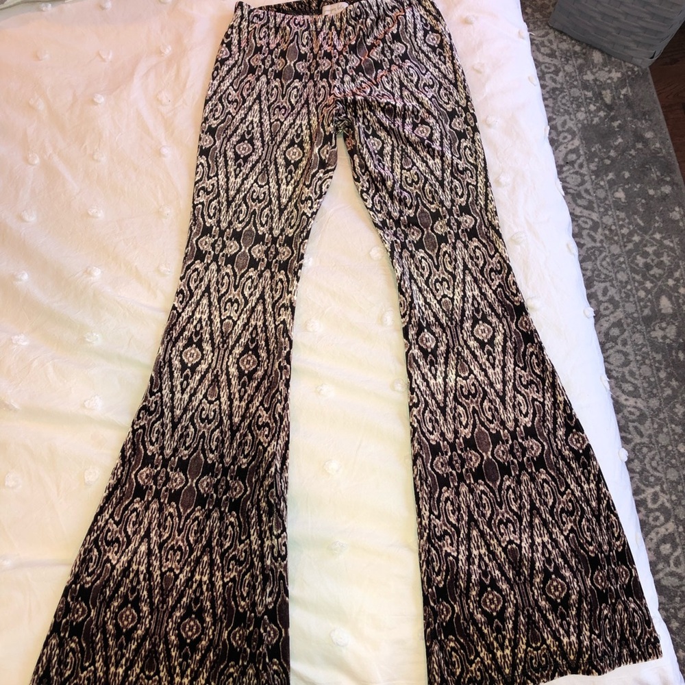 Flare stretch pants